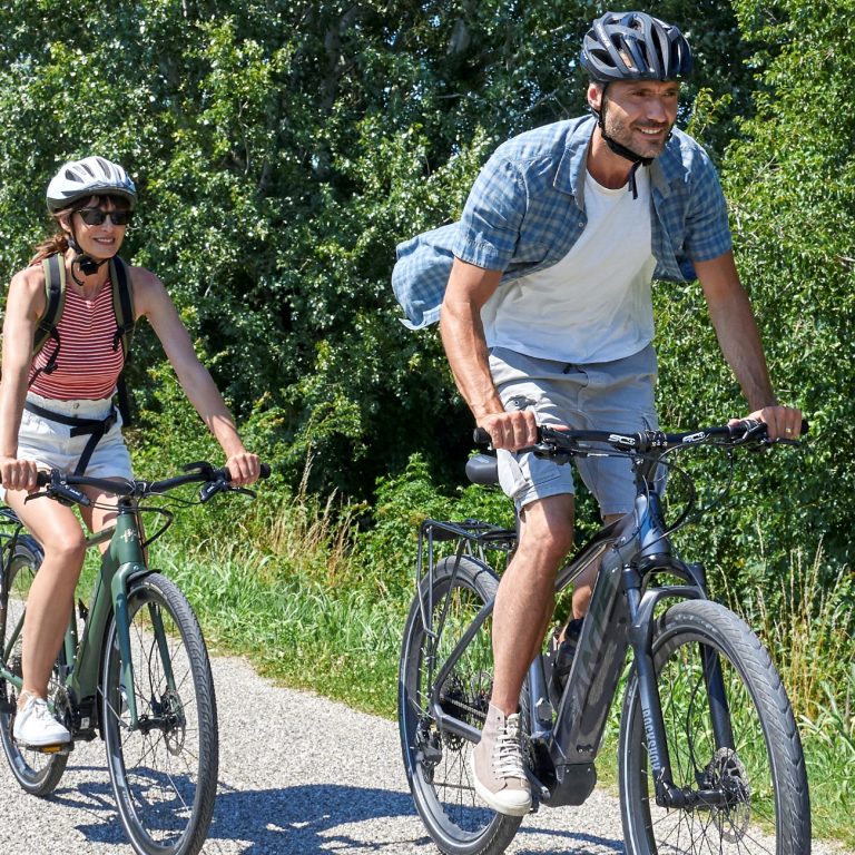 Cyclotourisme et déplacements brefs : de nouvelles façons de vivre le vélo, avec le confort de Selle SMP.
